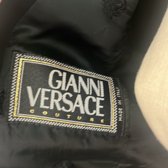 •VINTAGE VERSACE COUTURE BLAZER•🍒AS IS🍒 - Picture 10 of 15
